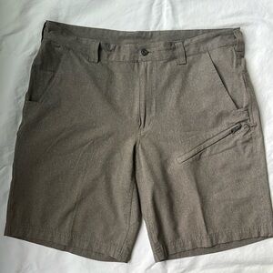 Men’s Duluth Trading Co Shorts 38”